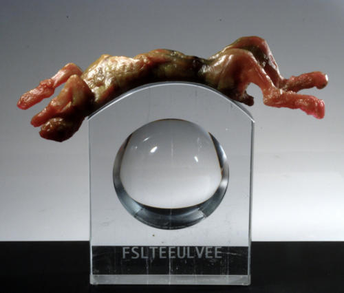 Vanite-au-lapin-X-fleuve-et-stele