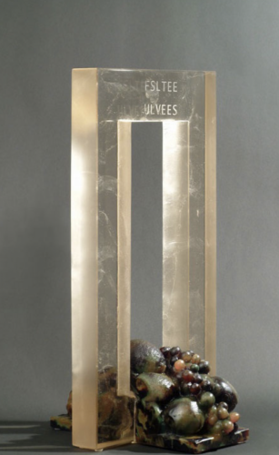 Still-life-still-alive-VII-59x36x30
